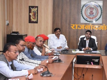 7 lakh voters in Rajnandgaon district | राजनांदगांव जिले में 7 लाख वोटर्स: 8 दिसंबर तक चलेगा मतदाता सूची बनाने का काम; 8 फरवरी 2026 को अंतिम प्रकाशन – Rajnandgaon News ed55e03b b853 410c 8807 12d0172b1365 1761802141573