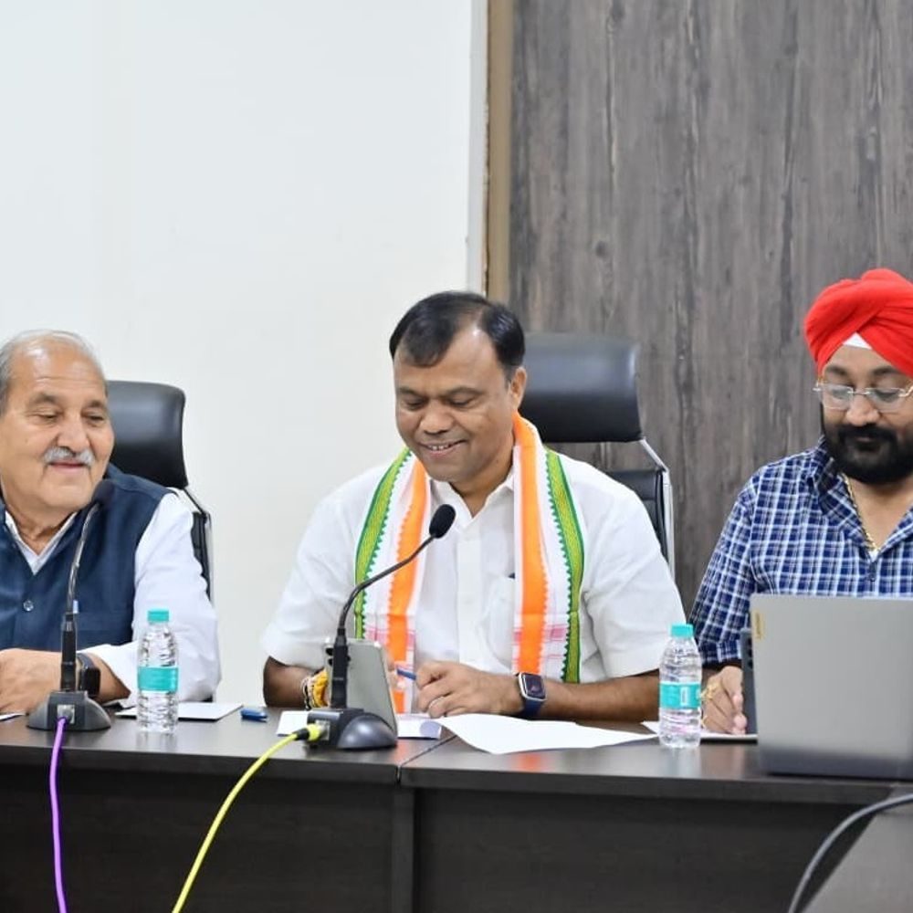 कांग्रेस अनुशासन समिति की बैठक: निष्कासित नेताओं की वापसी के 36 आवेदनों पर चर्चा, अमित जोगी का प्रकरण लंबित