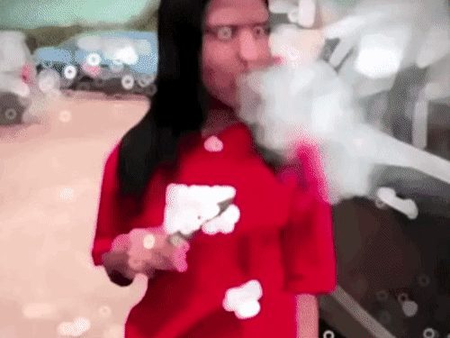 बिलासपुर में चाकू लहराते युवती का वीडियो वायरल, शराब पीने का वीडियो भी सामने आया; पुलिस जांच में जुटी