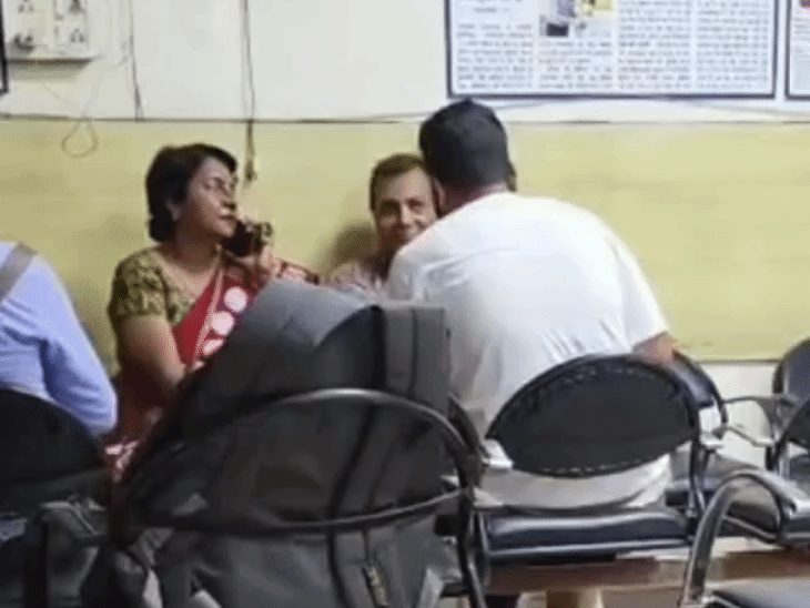 CGPSC भर्ती घोटाला: टामन सिंह सोनवानी को मेकाहारा में VIP ट्रीटमेंट का मामला, रायपुर प्रहरी सस्पेंड