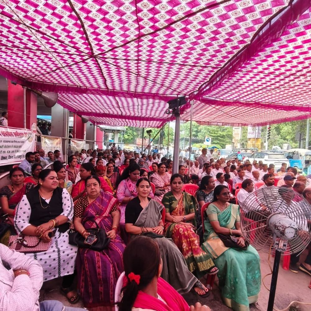 बिलासपुर में सरकारी कर्मचारियों का प्रदर्शन, 'मोदी की गारंटी' का लाभ न मिलने का आरोप, 8 मांगों को लेकर सड़क पर उतरे